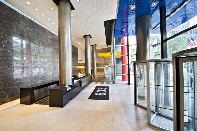 633-third-avenue-closed/1.jpg