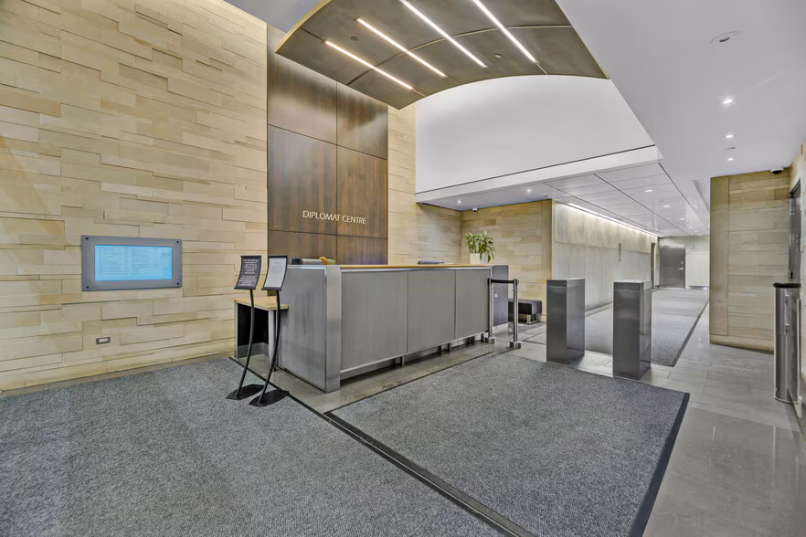 820-Second-Ave-New-York-NY-Building-Photo-2-Large.jpg