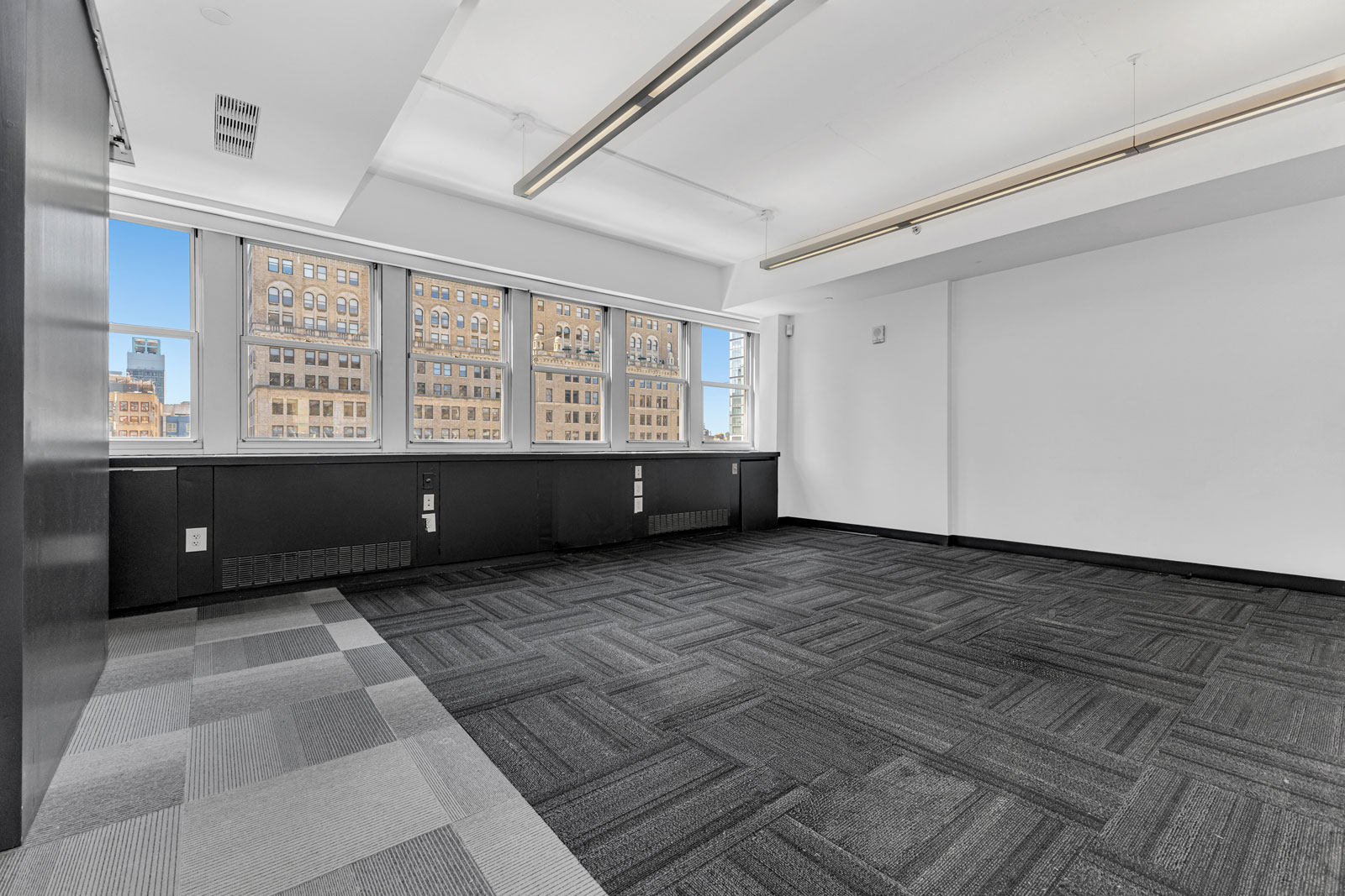 131_West_33rd_Street_17th_Floor_LargeOffice_18.jpg