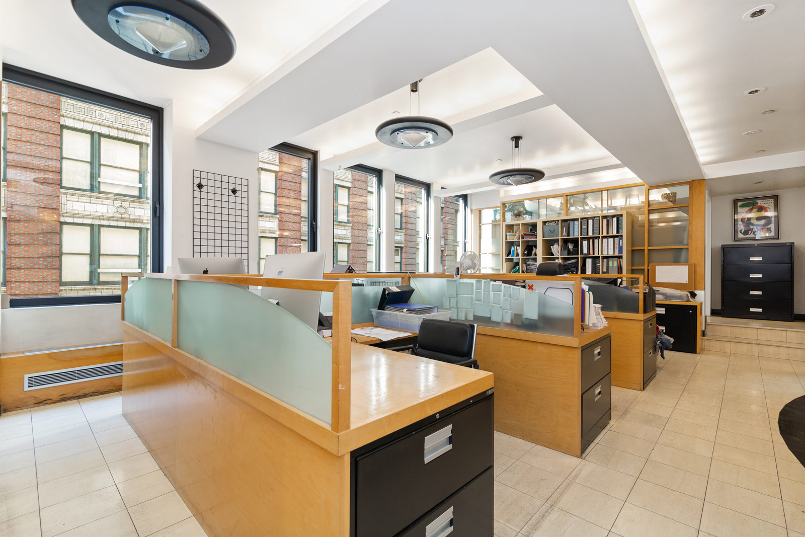 131_West_35th_Street_6thFloor_ReceptionArea_05.jpg