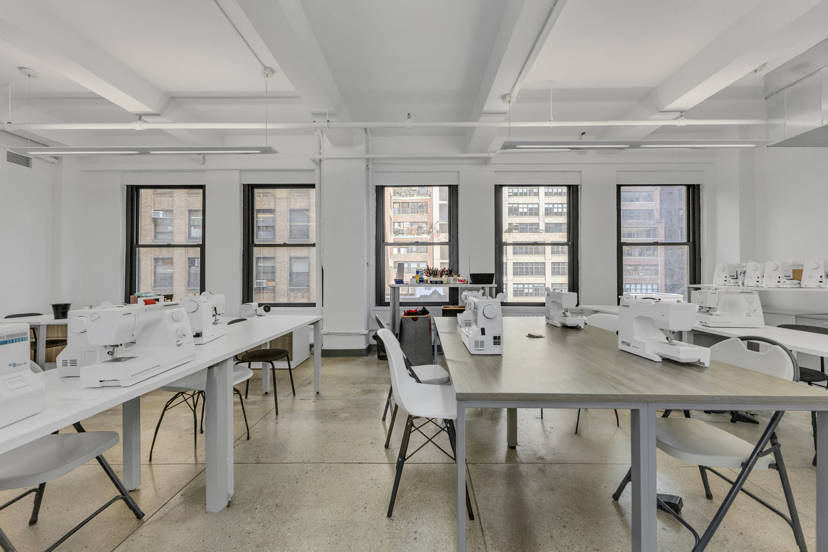 246_West_38th_Street_5thFloor_07.jpg