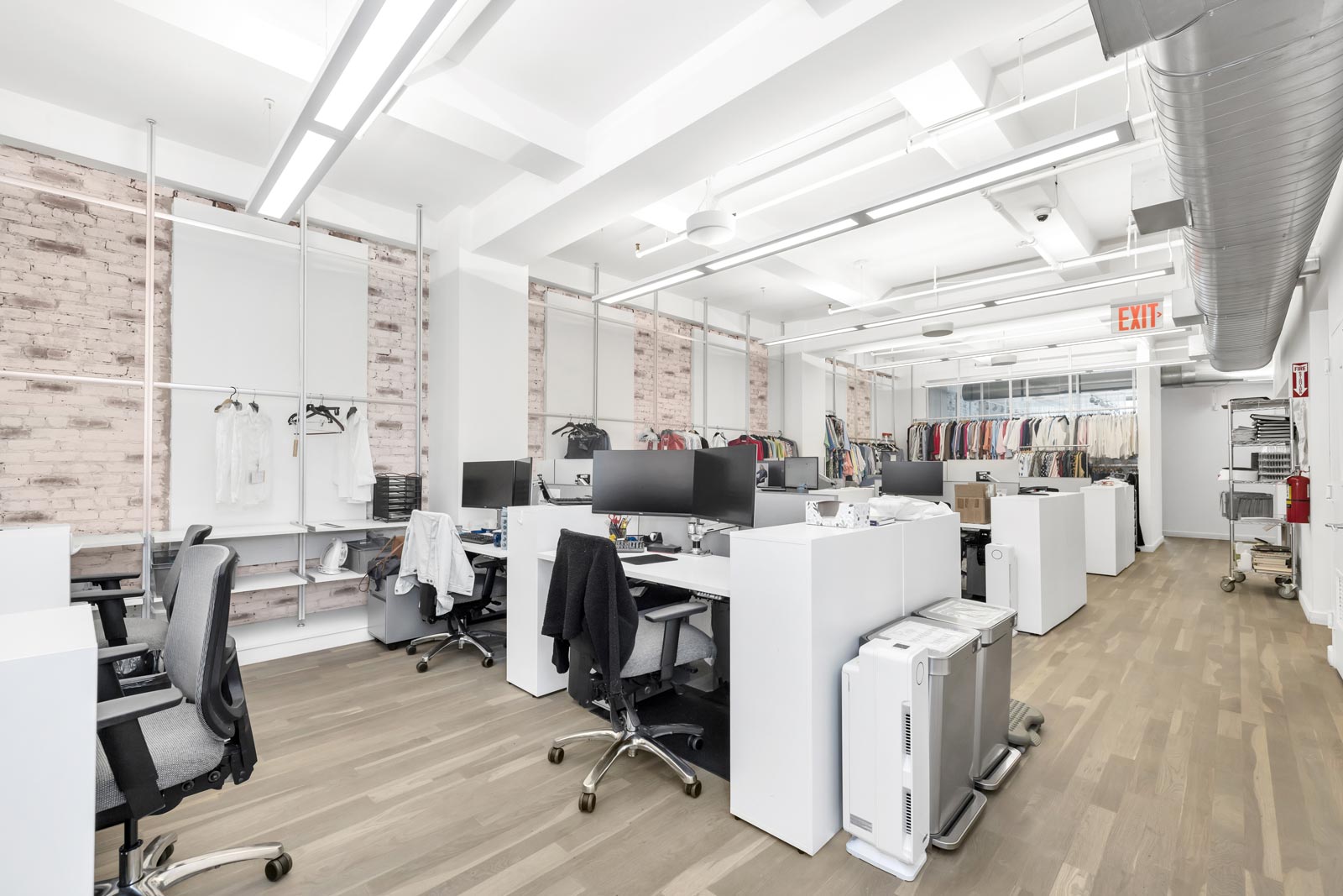 35_West_36th_Street_10th-Floor_10thFloor_Office-BullpenArea_02.jpg