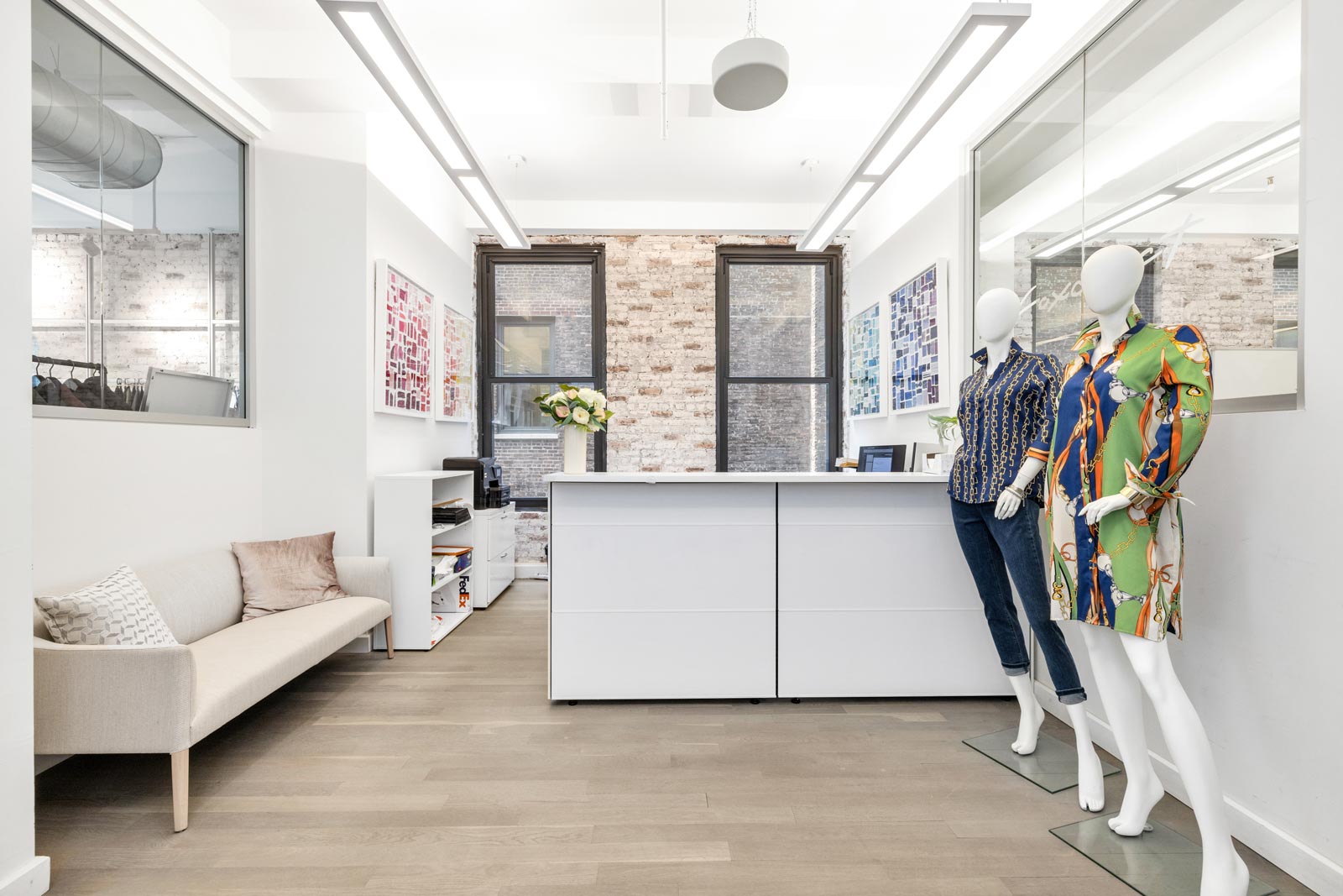 35_West_36th_Street_10th-Floor_ReceptionArea_01.jpg