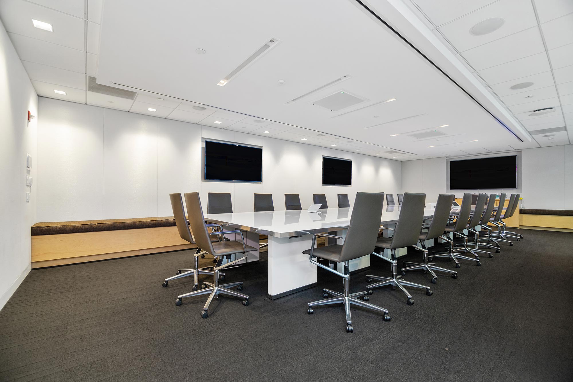 420_Fifth_Avenue_Floors_6_and_7_19.jpg
