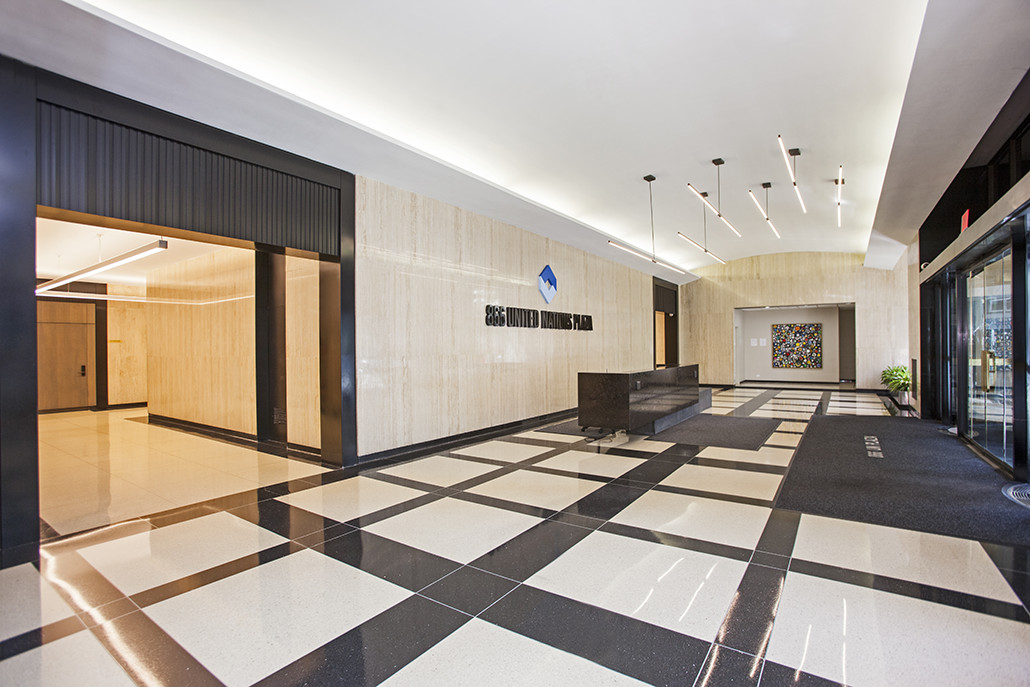 United_Nations_Plaza_866_Lobby_02.jpg